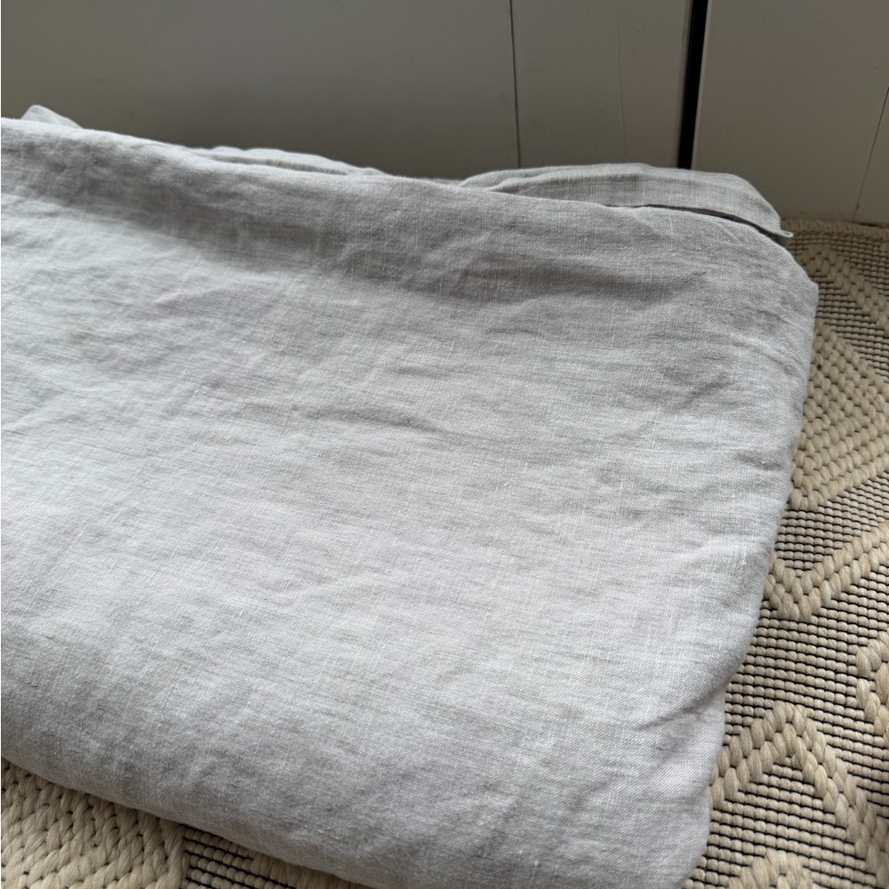 Restoration Hardware WASHED 100% LINEN TWIN DUVET COVER light gray 68″ × 86″ - Picture 5 of 12